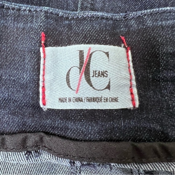 PENNINGTON’S Savvy Fit, Straight-Leg Dark Jeans - In Every Story - Picture 7 of 11